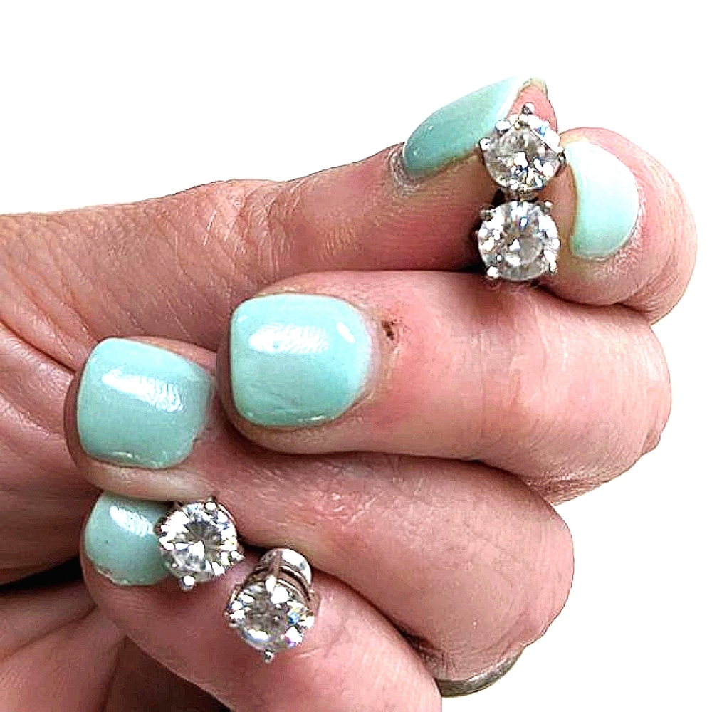 2 sets Cubic Zirconia stud earrings